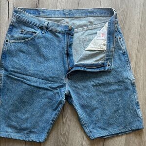 Wrangler Men's Light Blue Jean Shorts